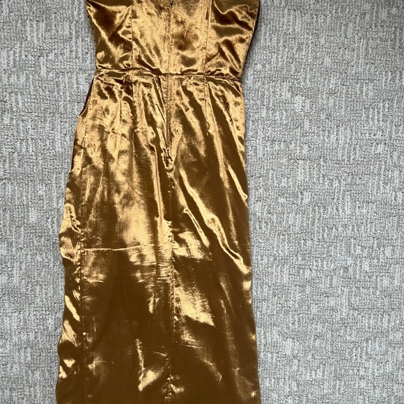 Velvet gold dress, words once, excellent condition. Bought it from free people. - Picture 7 of 8